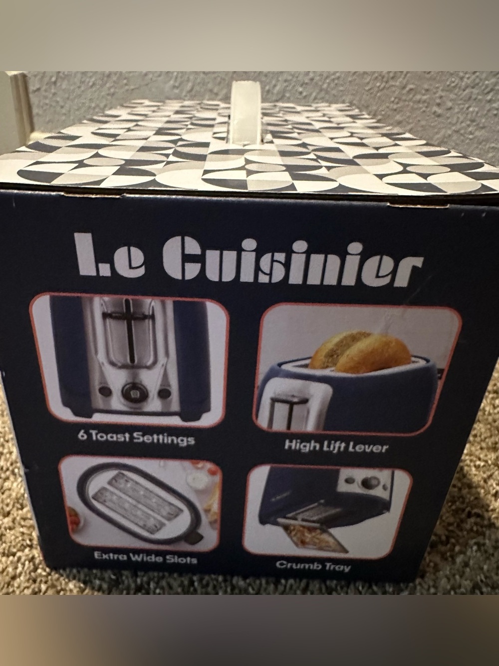 Toaster - Picture 2 of 5